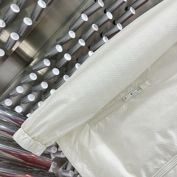 《大人気》プラダ Re-Nylon ウィンドブレーカー ジャケット レプリカ puy90009